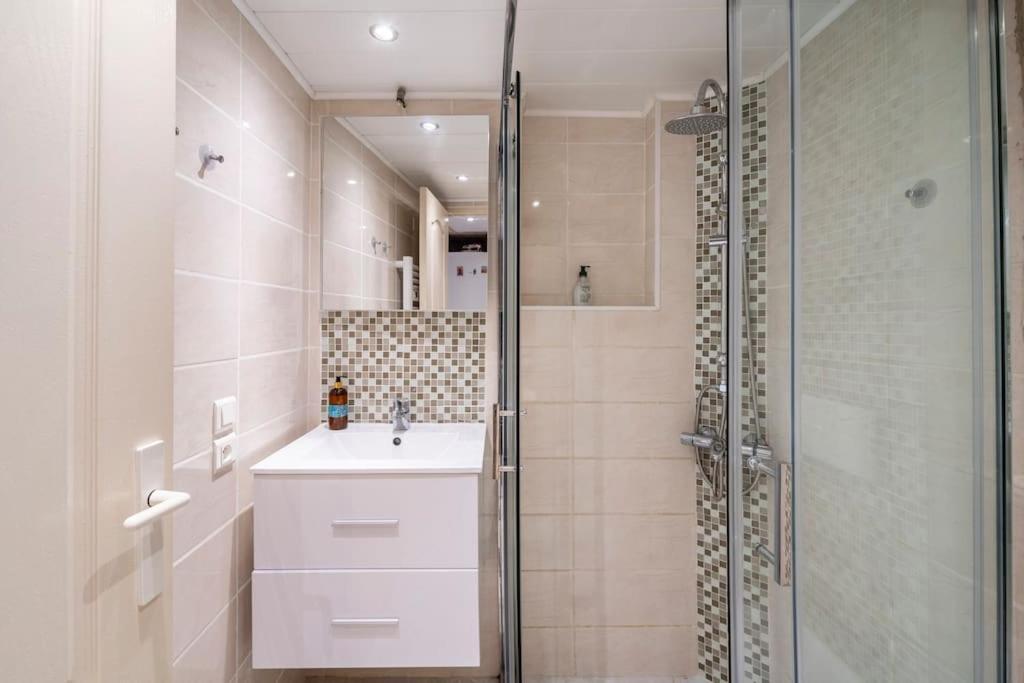 Studio Ideal Pour Deux Voyageurs Sur Марсель Экстерьер фото