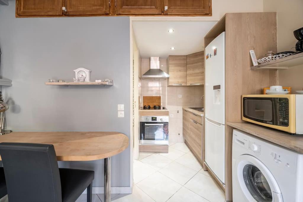 Studio Ideal Pour Deux Voyageurs Sur Марсель Экстерьер фото
